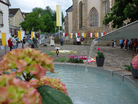 Ökumenische Friedensandacht auf dem Naumburger Marktplatz
